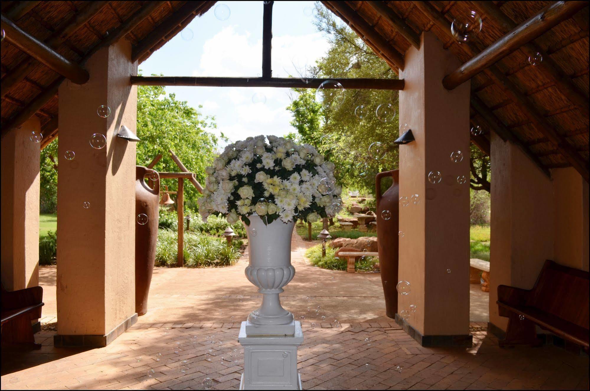 Bona Bona Game Lodge Wolmaranstad Eksteriør billede