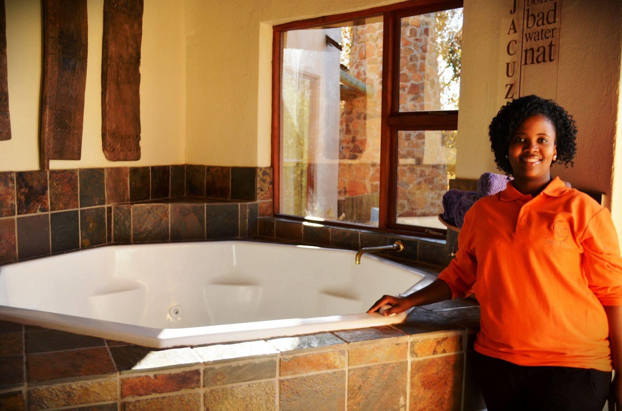 Bona Bona Game Lodge Wolmaranstad Eksteriør billede